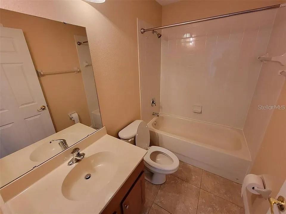 Image 9 of 16 For 11637 Great Commission Way