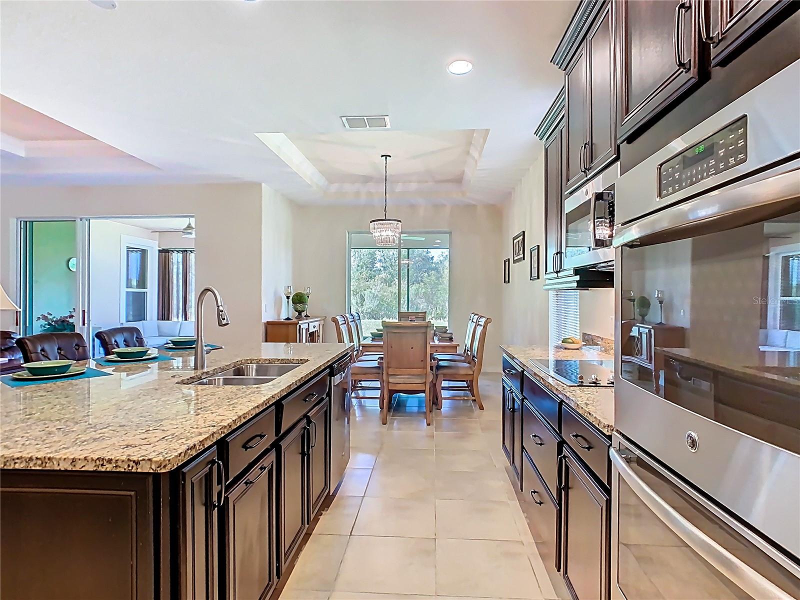 Image 15 of 81 For 819 San Raphael Street