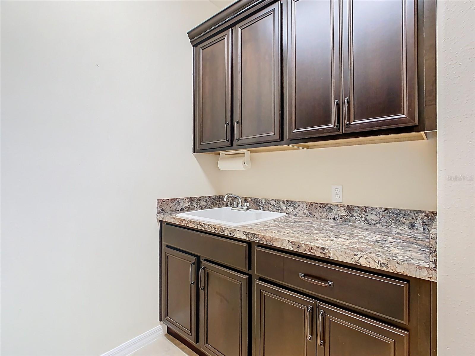 Image 44 of 81 For 819 San Raphael Street