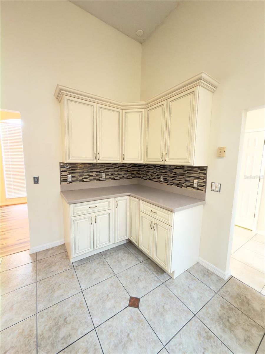 Image 11 of 35 For 2951 Smithfield Drive