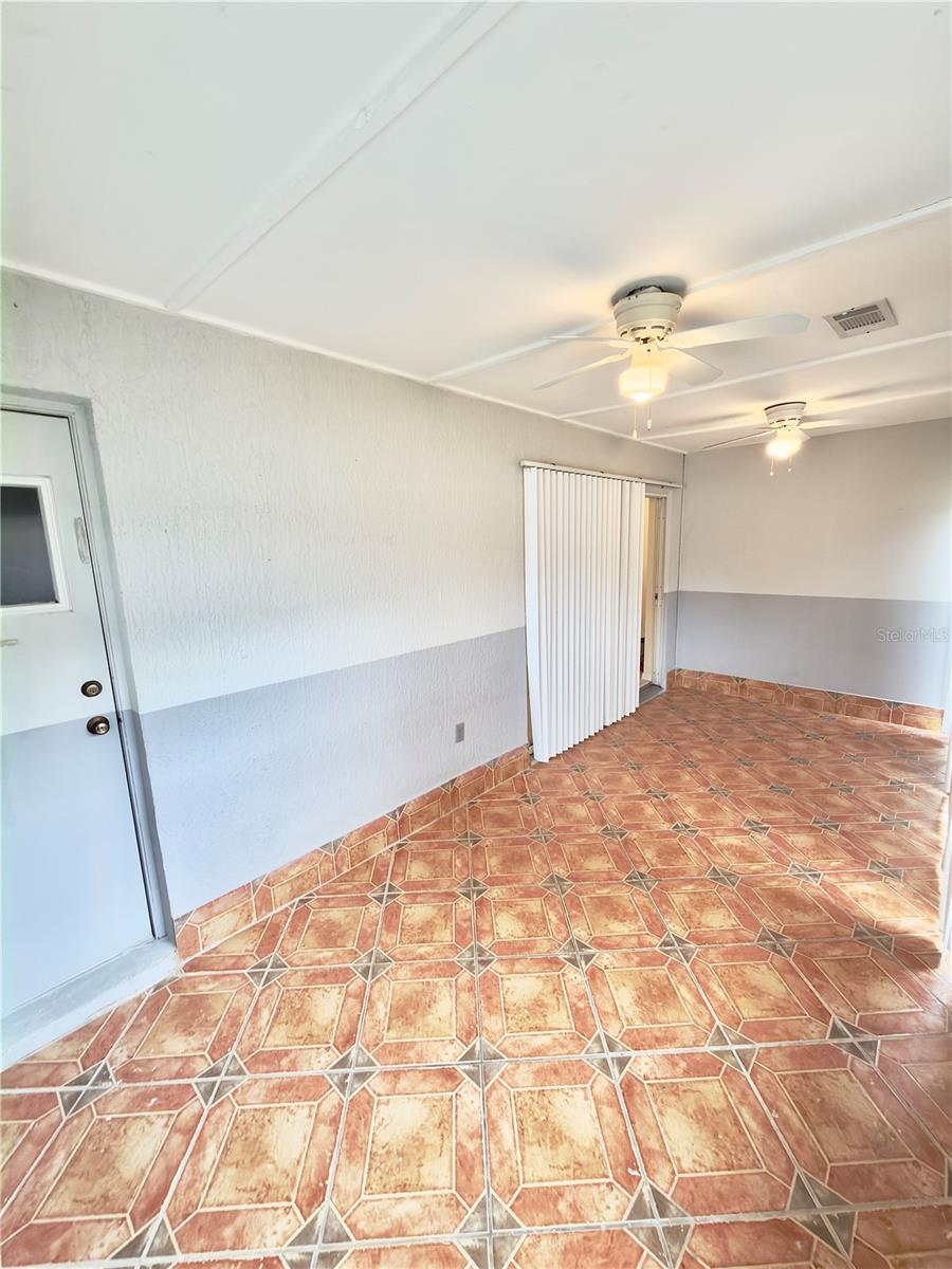 Image 13 of 35 For 2951 Smithfield Drive