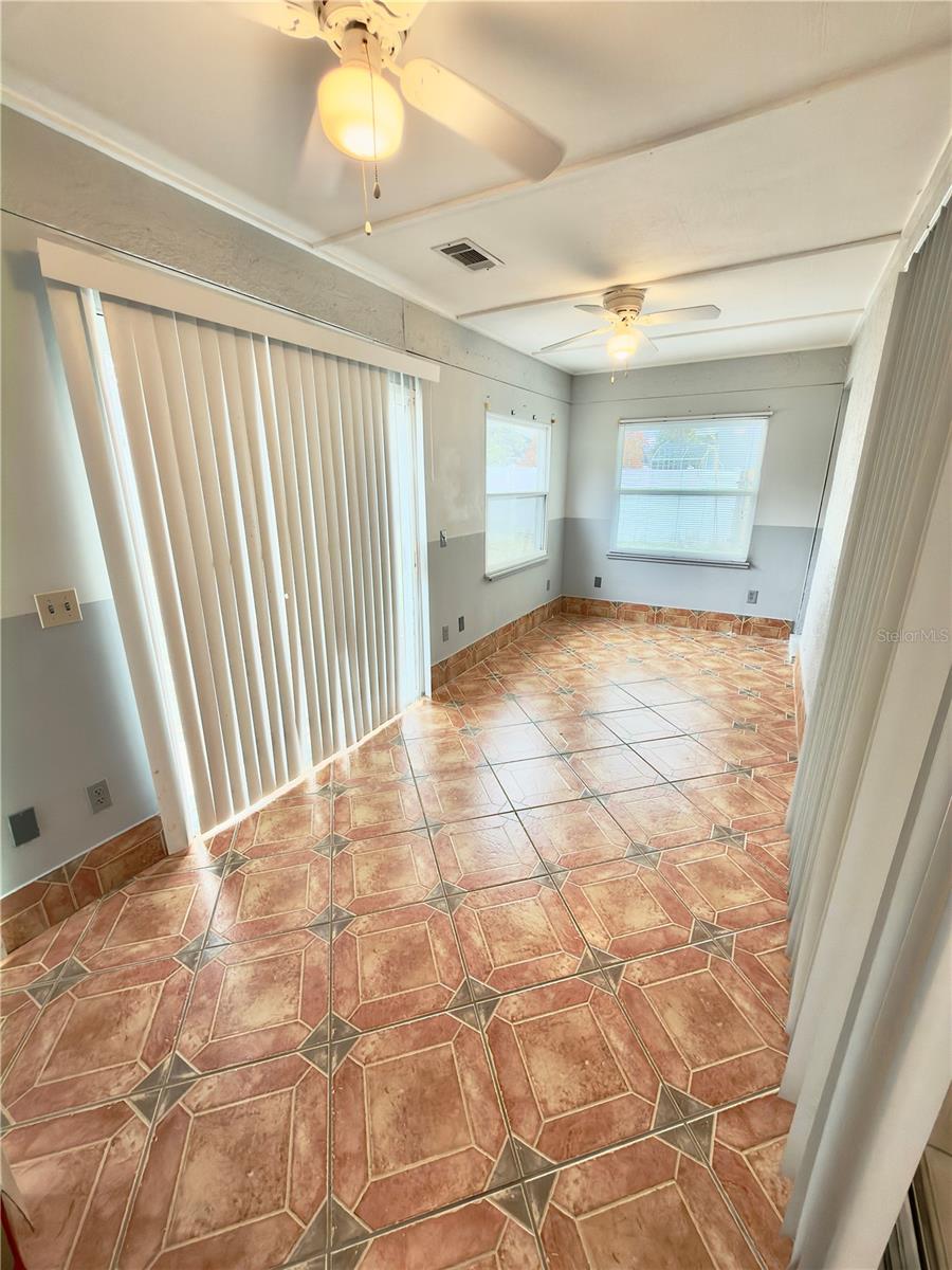 Image 15 of 35 For 2951 Smithfield Drive