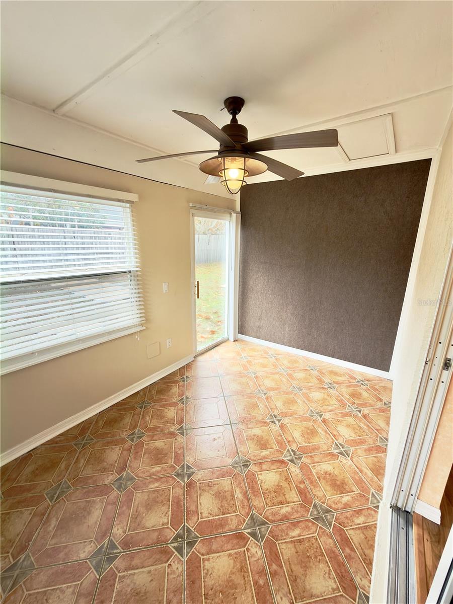 Image 16 of 35 For 2951 Smithfield Drive