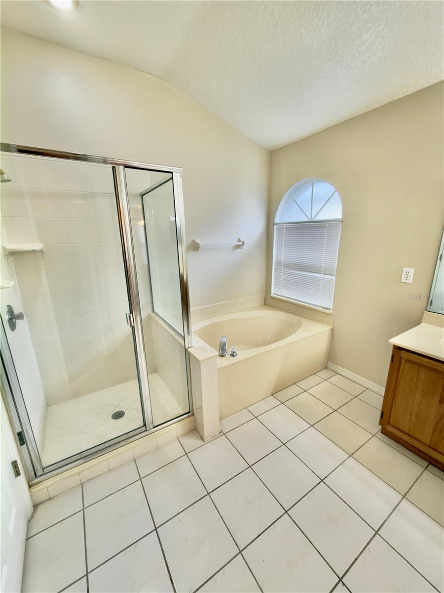 Image 19 of 35 For 2951 Smithfield Drive