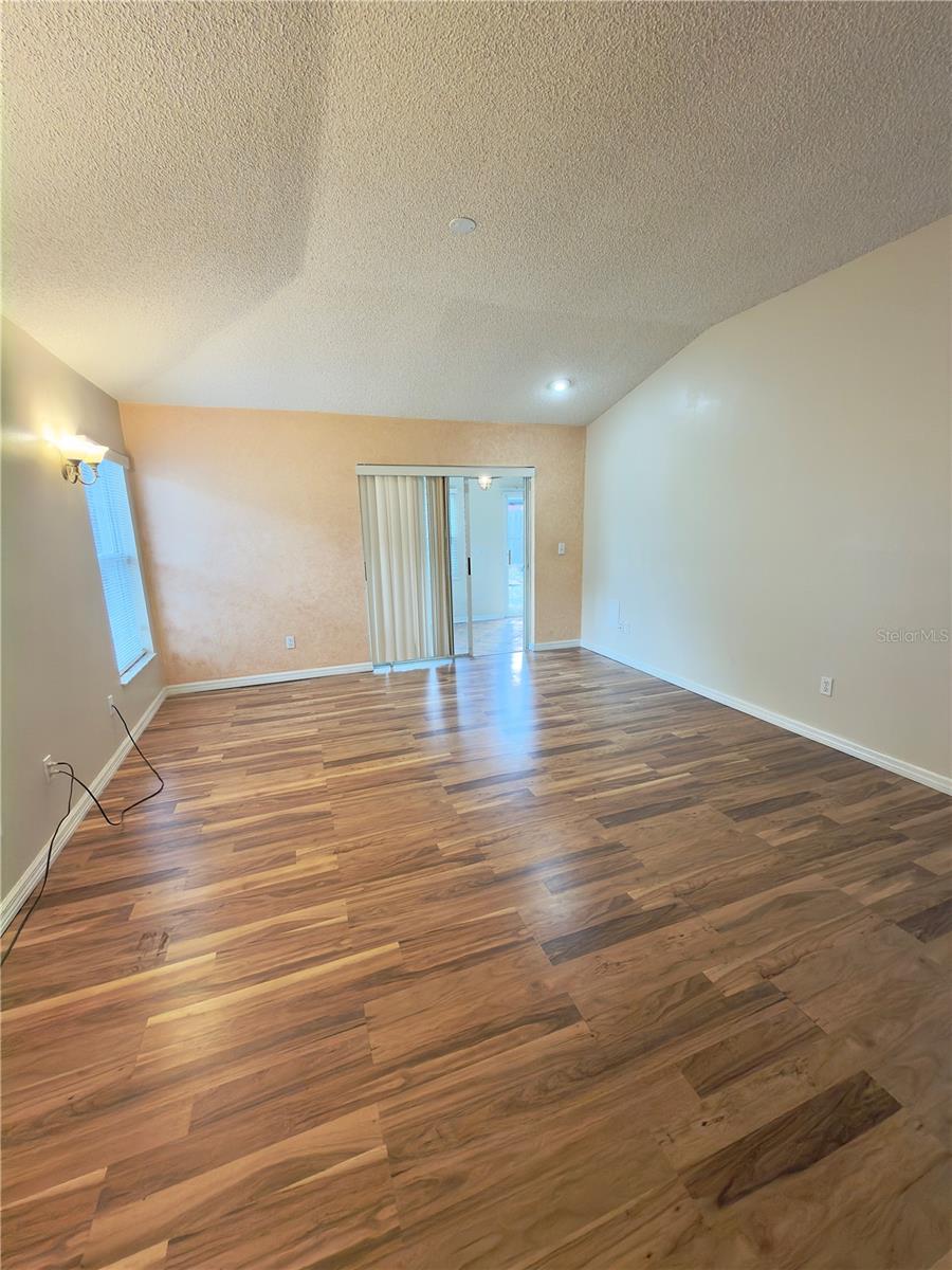 Image 24 of 35 For 2951 Smithfield Drive