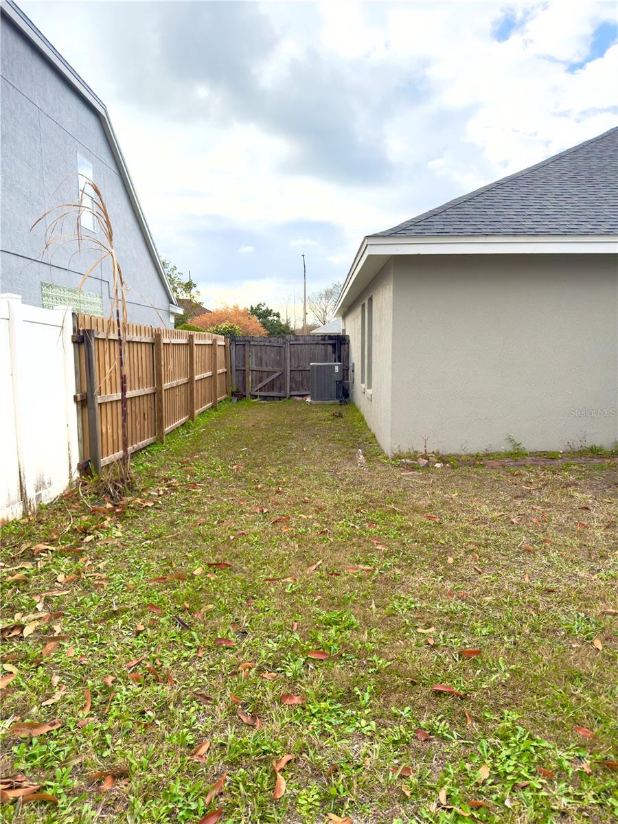 Image 34 of 35 For 2951 Smithfield Drive