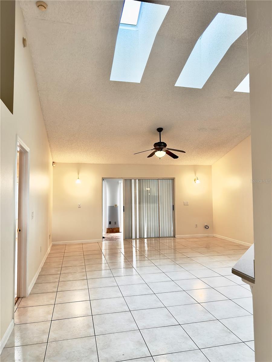 Image 6 of 35 For 2951 Smithfield Drive