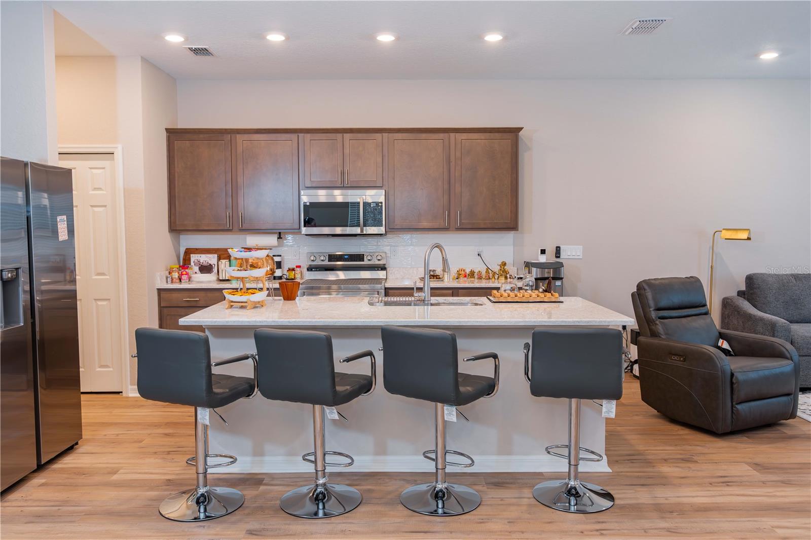 Image 11 of 39 For 387 Crossings Avenue