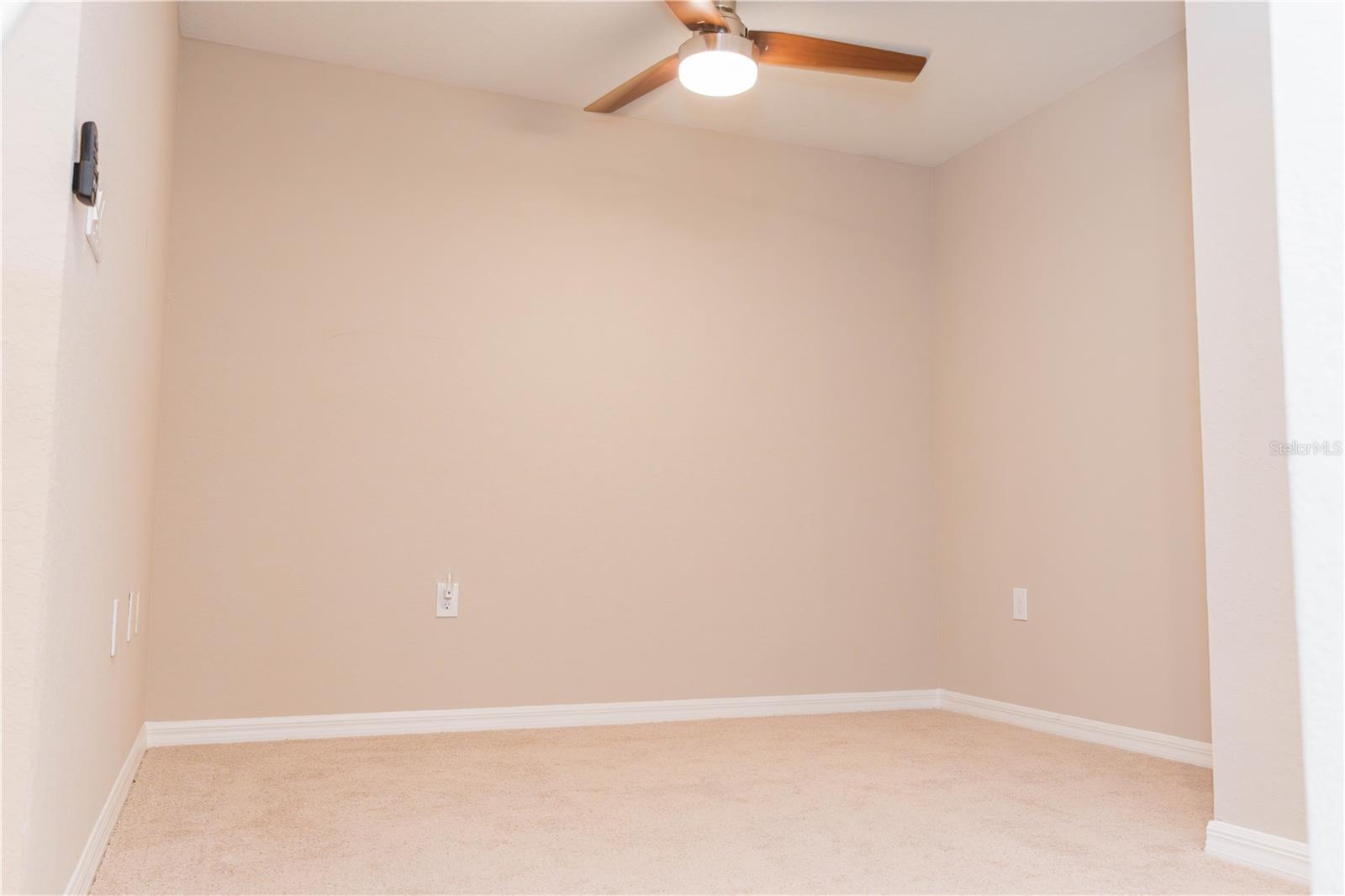 Image 14 of 39 For 387 Crossings Avenue