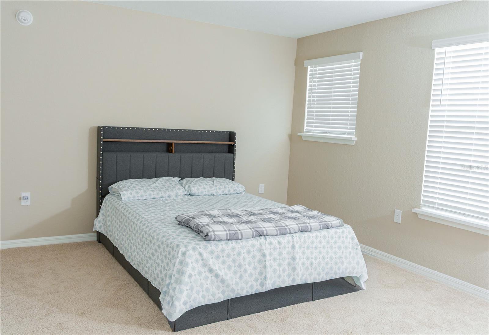 Image 22 of 39 For 387 Crossings Avenue