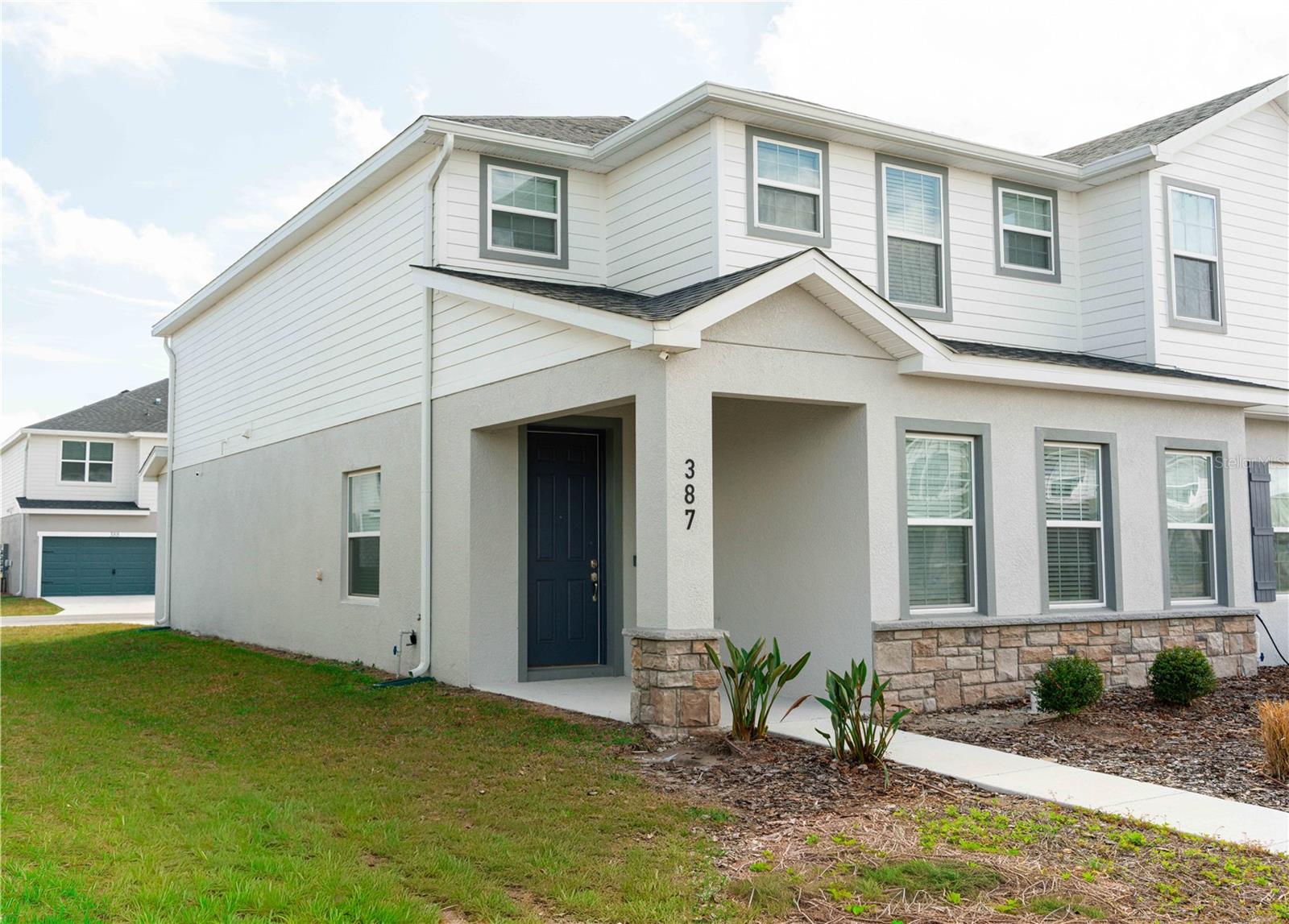 Image 4 of 39 For 387 Crossings Avenue