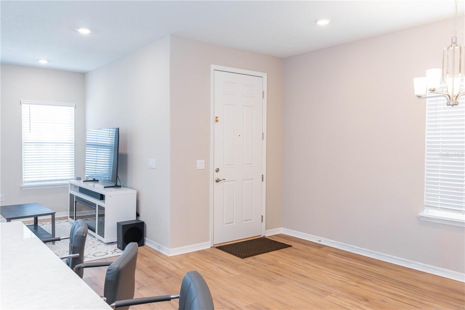 Image 5 of 39 For 387 Crossings Avenue