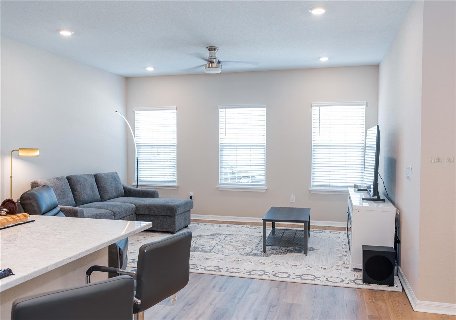 Image 7 of 39 For 387 Crossings Avenue