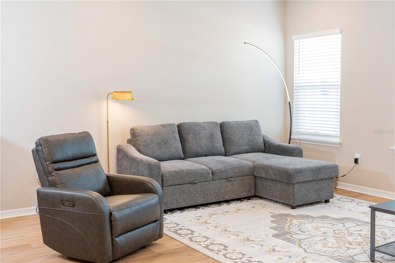 Image 8 of 39 For 387 Crossings Avenue