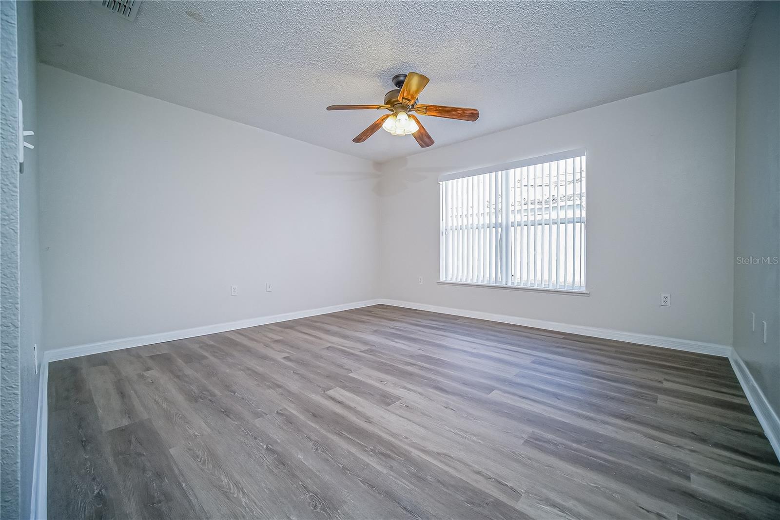 Image 12 of 26 For 1927 Michigan Ct