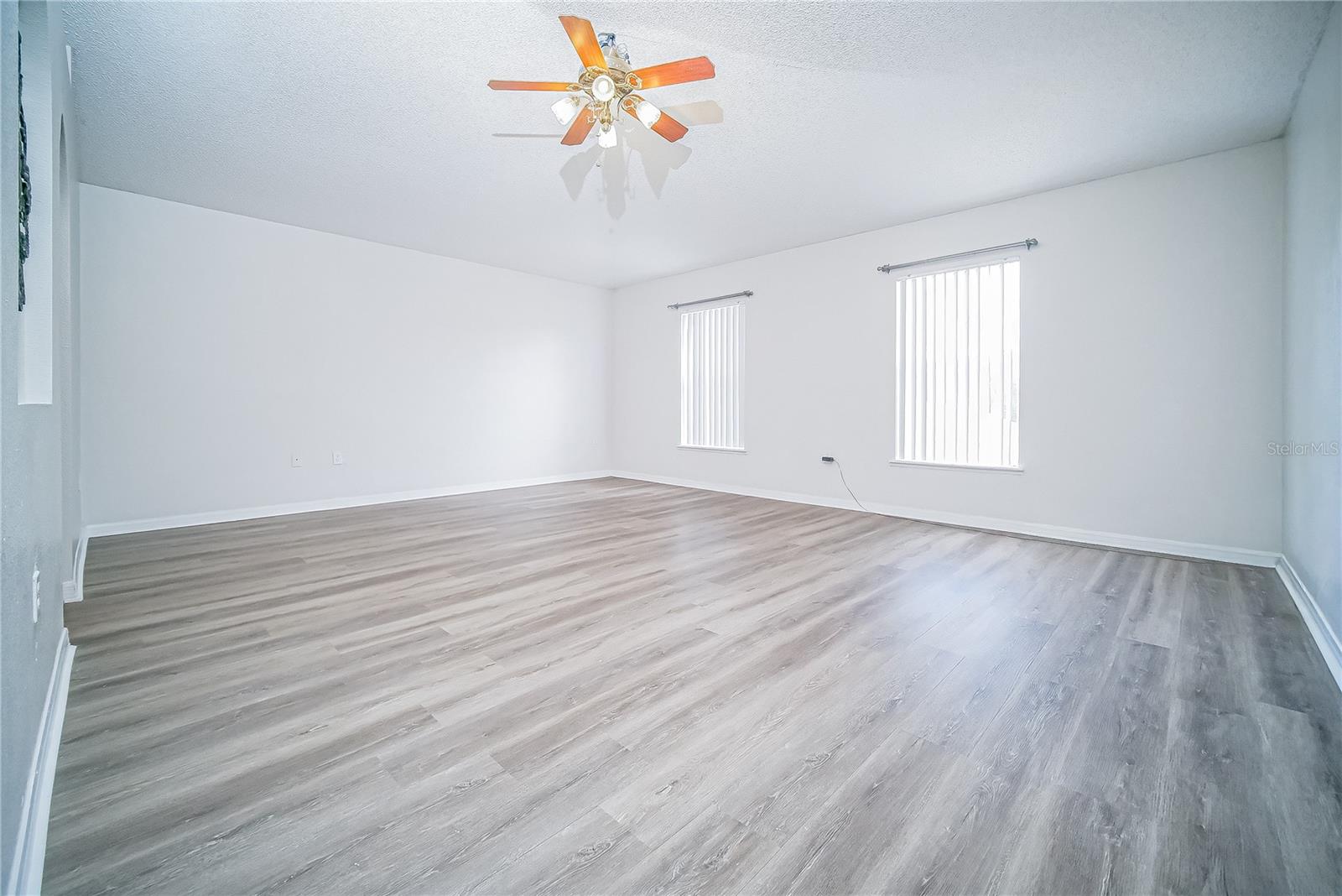 Image 18 of 26 For 1927 Michigan Ct