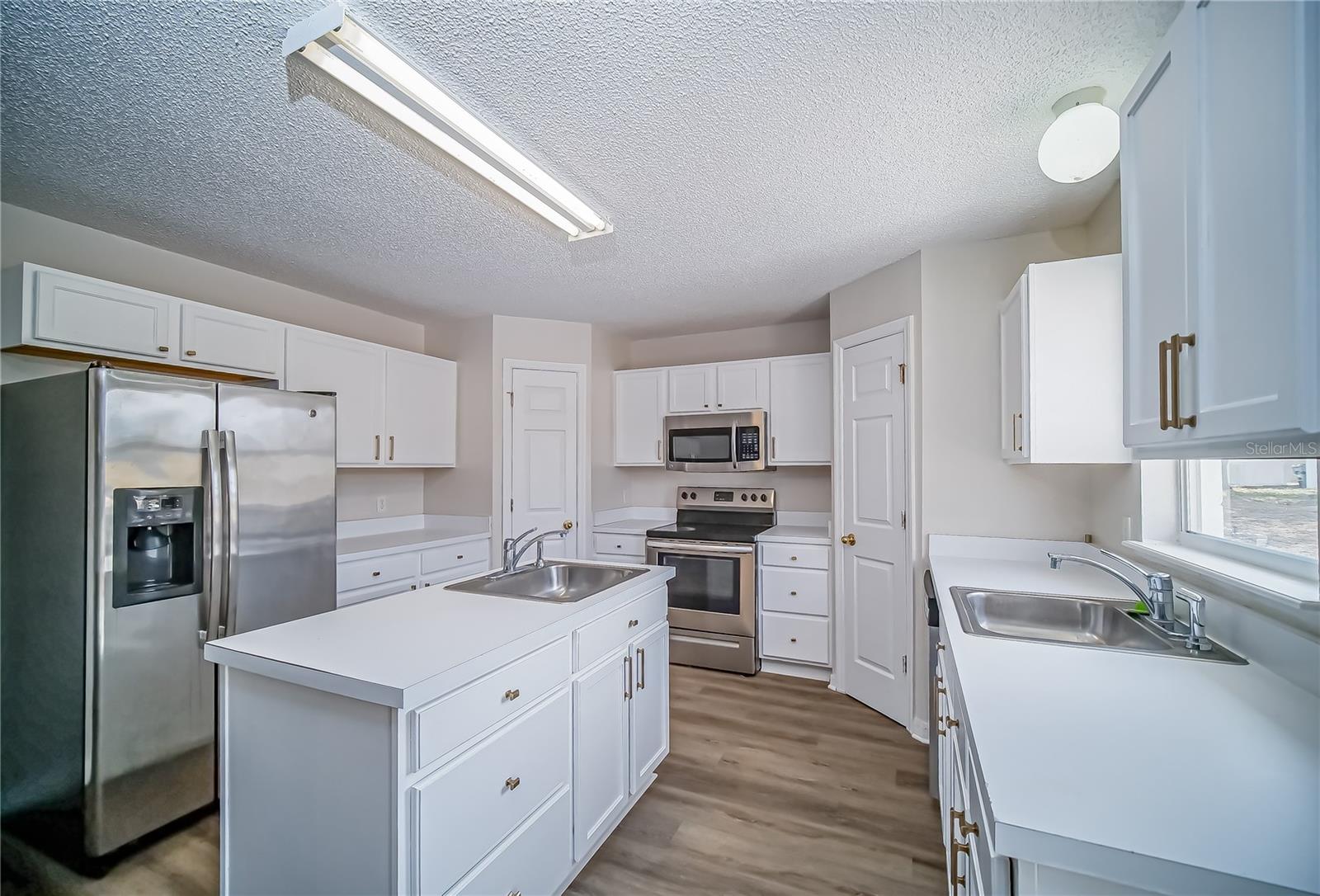 Image 8 of 26 For 1927 Michigan Ct