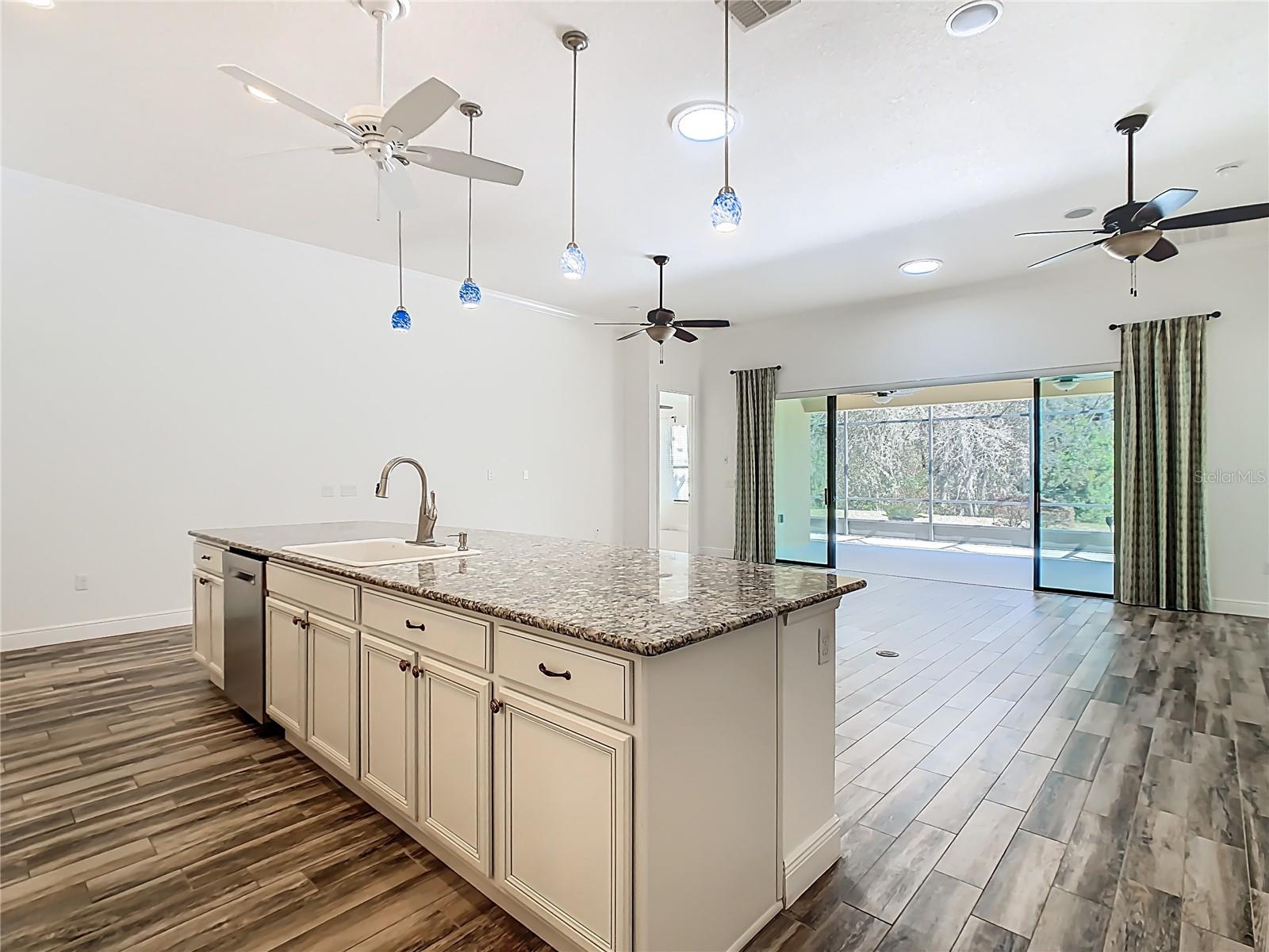 Image 10 of 50 For 899 Bella Viana Road