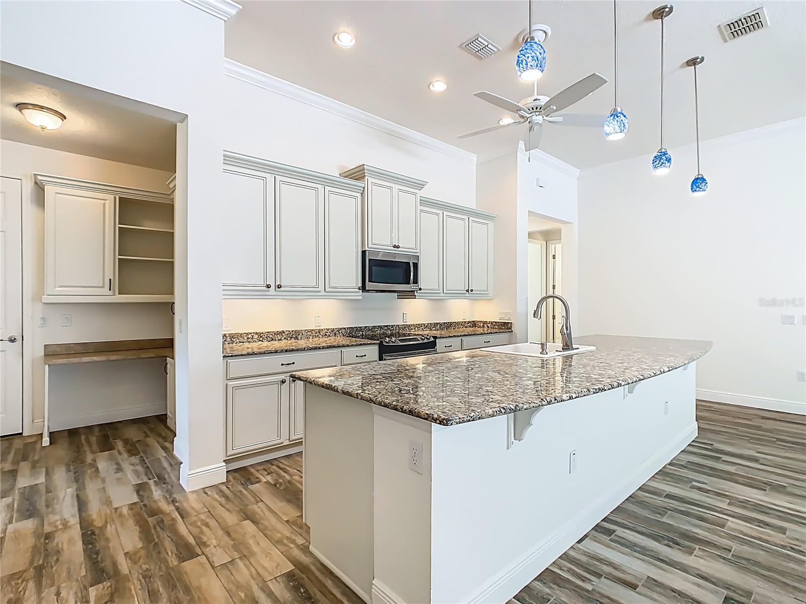 Image 11 of 50 For 899 Bella Viana Road