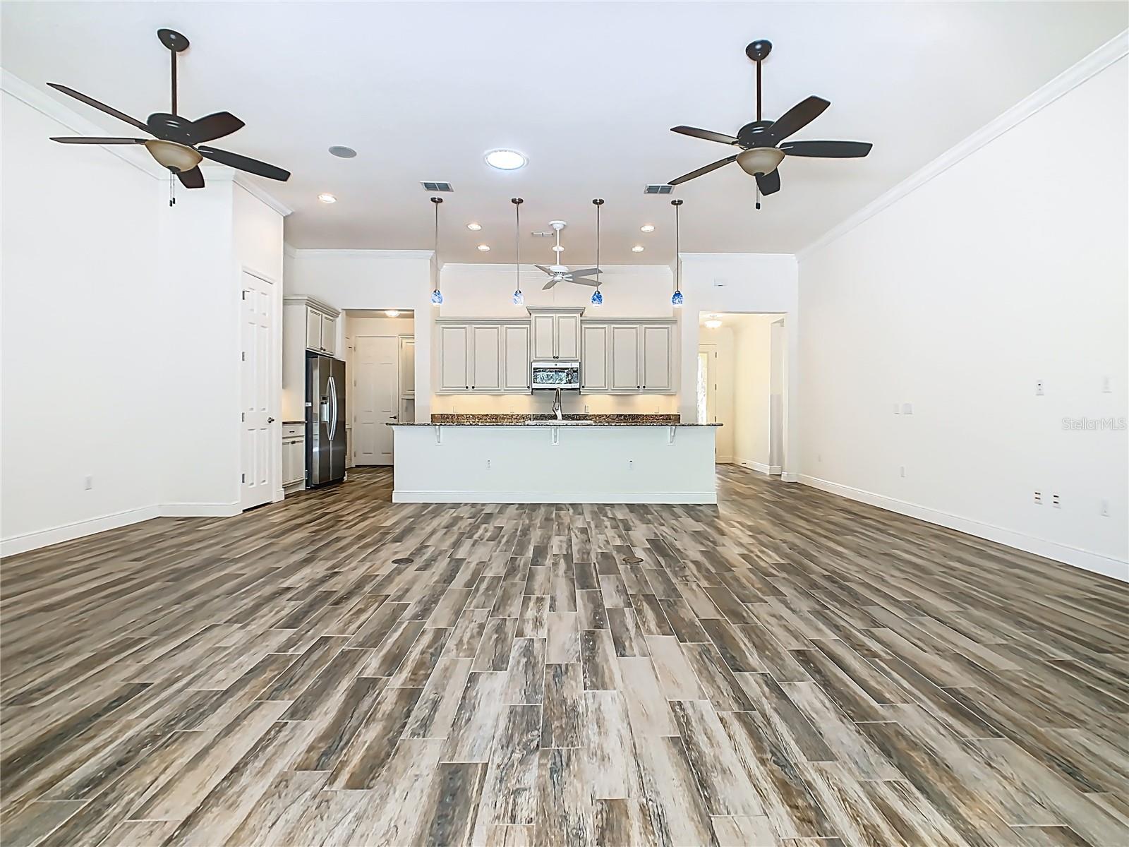 Image 17 of 50 For 899 Bella Viana Road