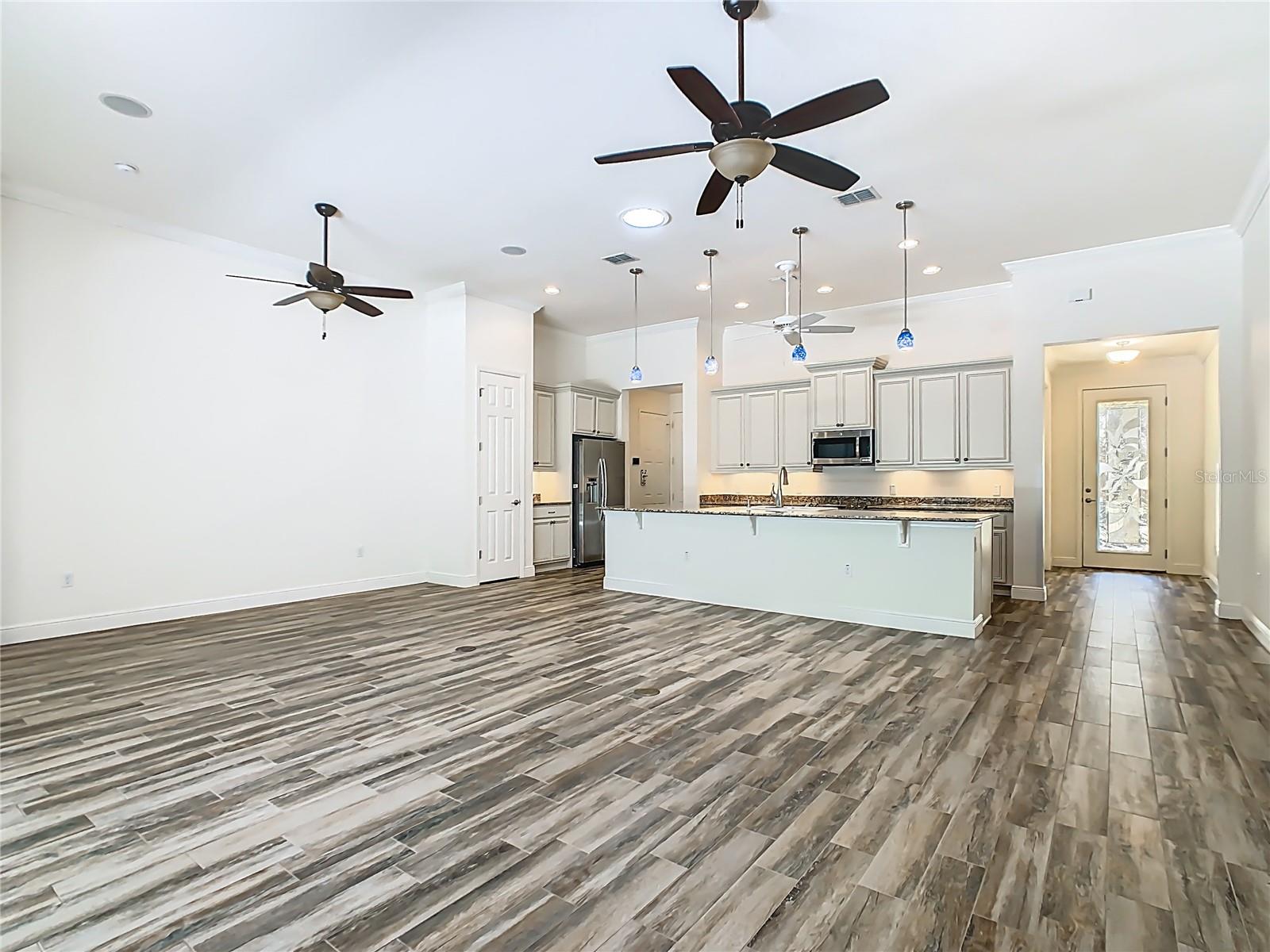 Image 18 of 50 For 899 Bella Viana Road