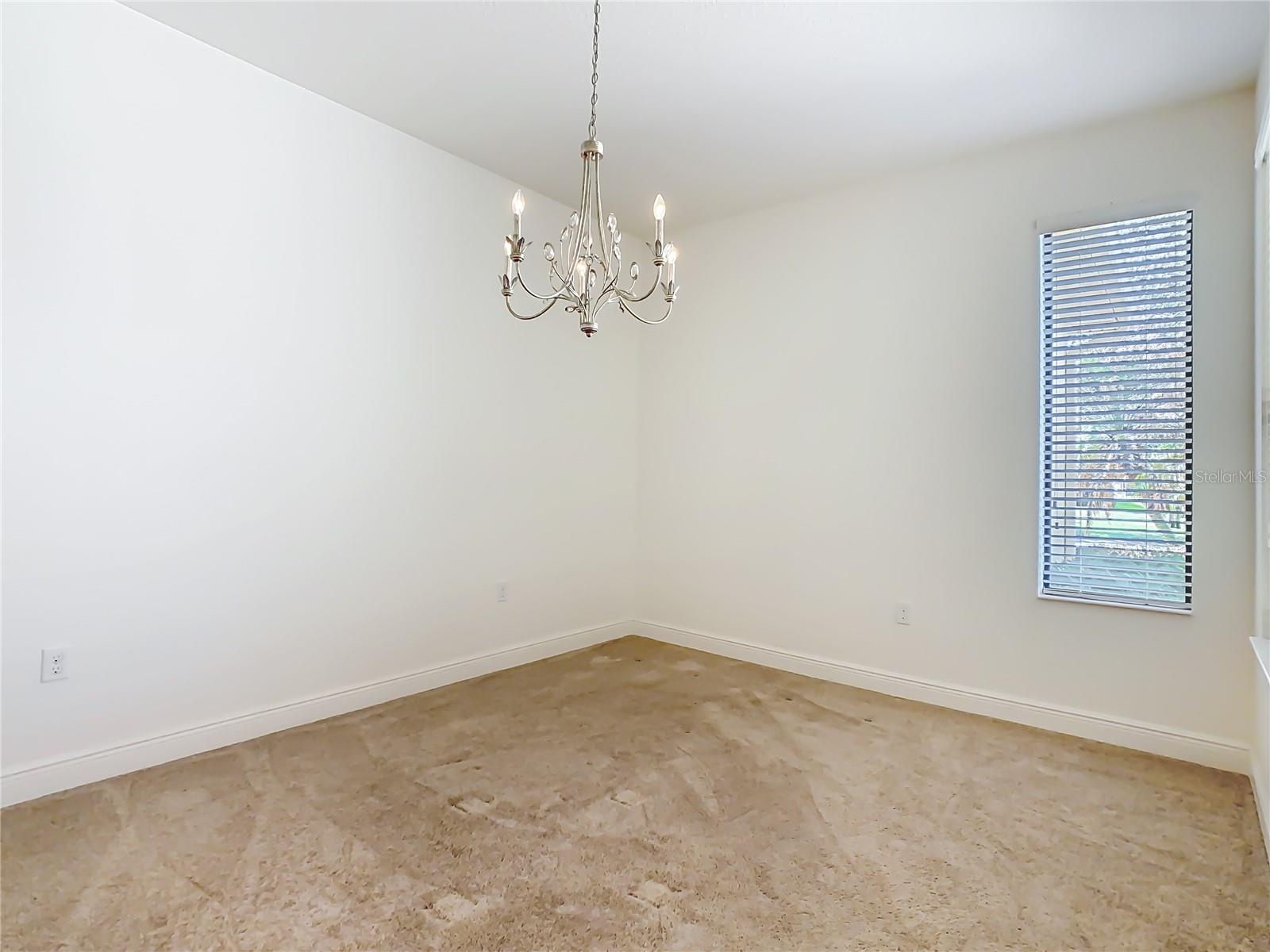 Image 19 of 50 For 899 Bella Viana Road