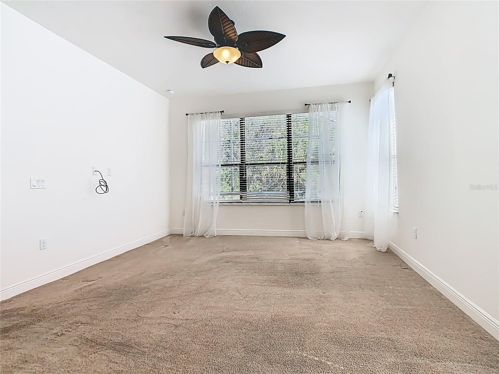 Image 26 of 50 For 899 Bella Viana Road