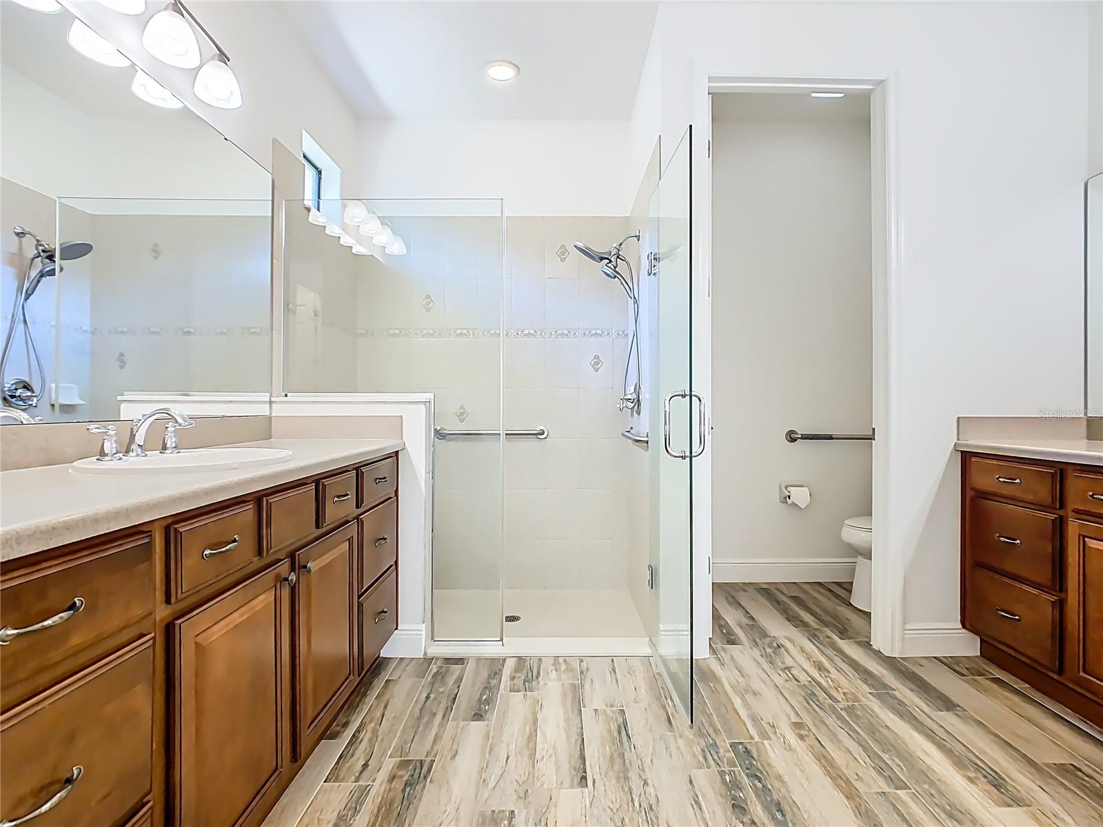 Image 28 of 50 For 899 Bella Viana Road