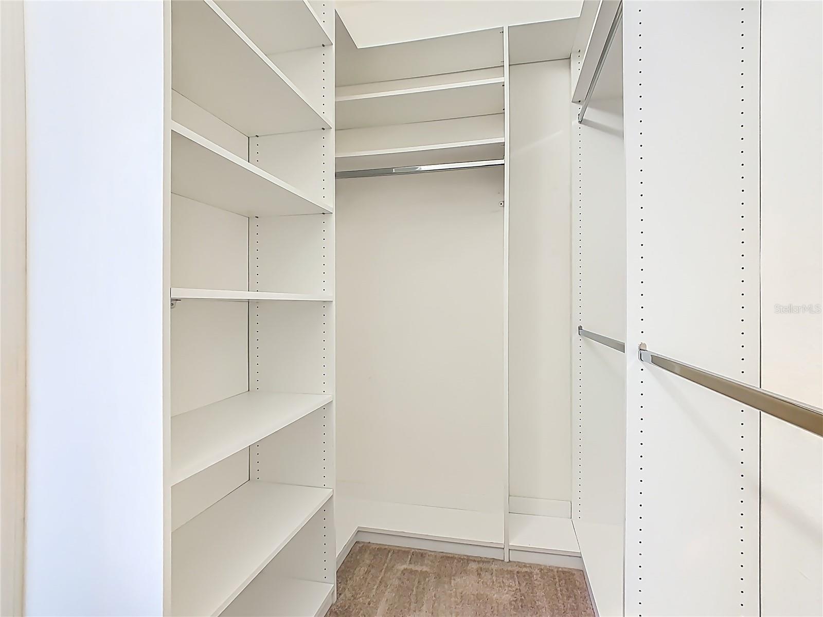 Image 30 of 50 For 899 Bella Viana Road