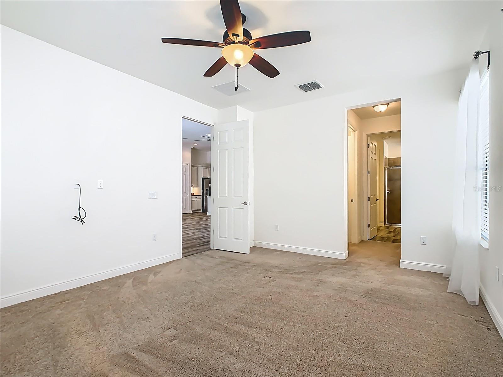 Image 33 of 50 For 899 Bella Viana Road