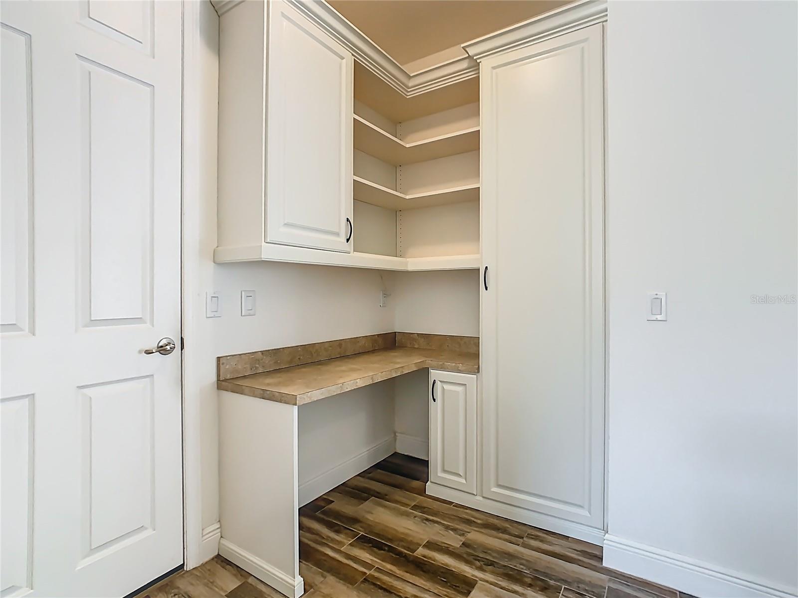 Image 40 of 50 For 899 Bella Viana Road