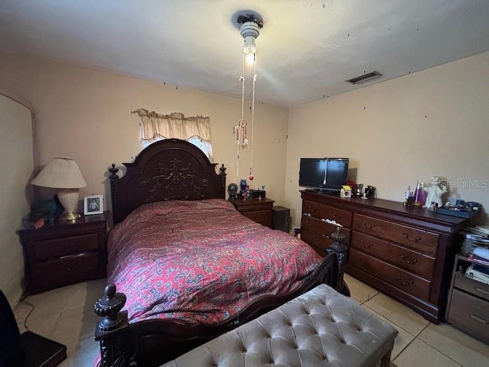 Image 4 of 5 For 1703 Hialeah Street