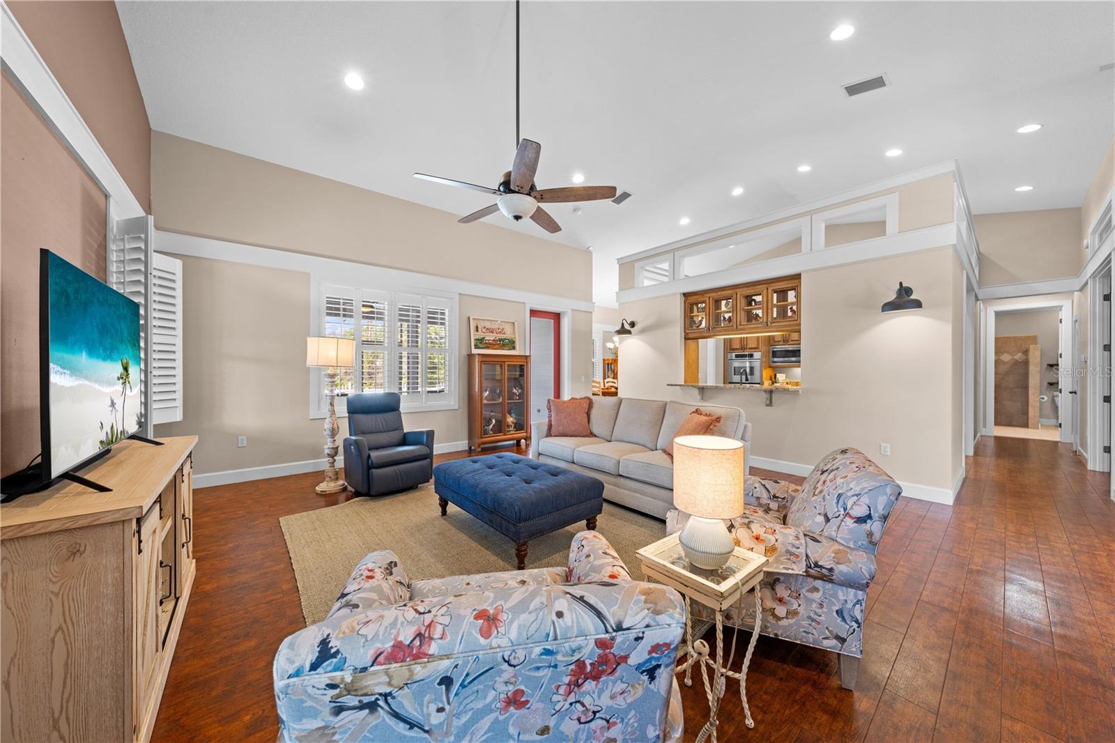 Image 10 of 73 For 4561 Henry J Avenue