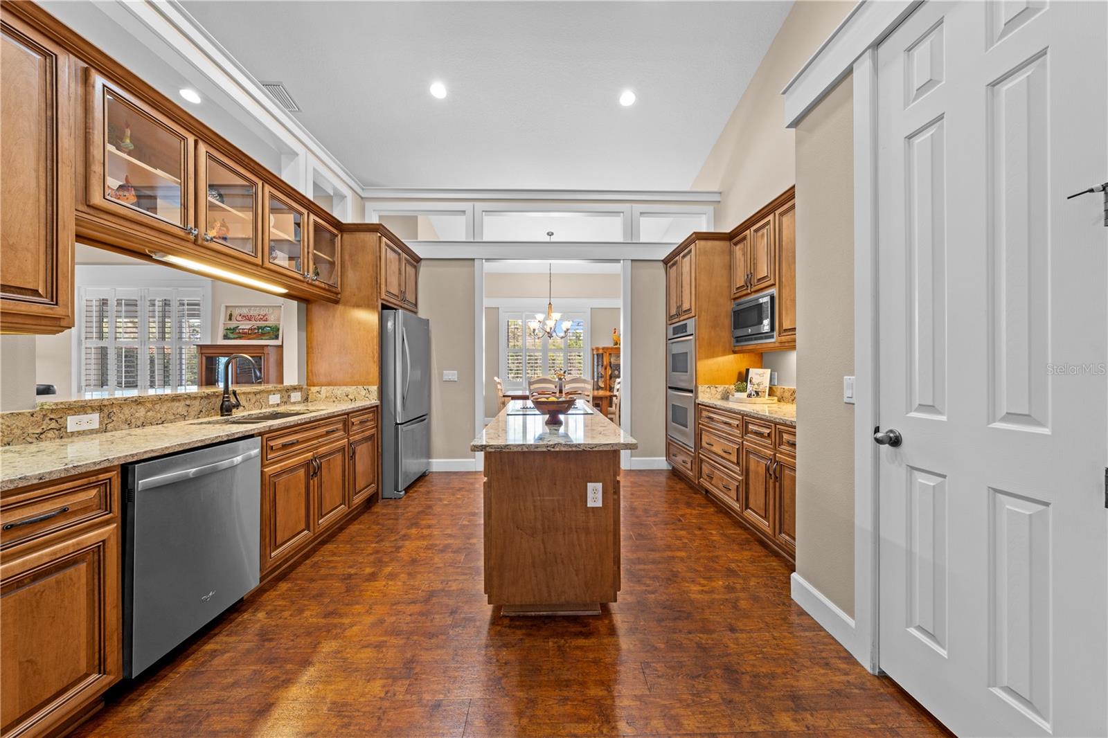 Image 14 of 73 For 4561 Henry J Avenue