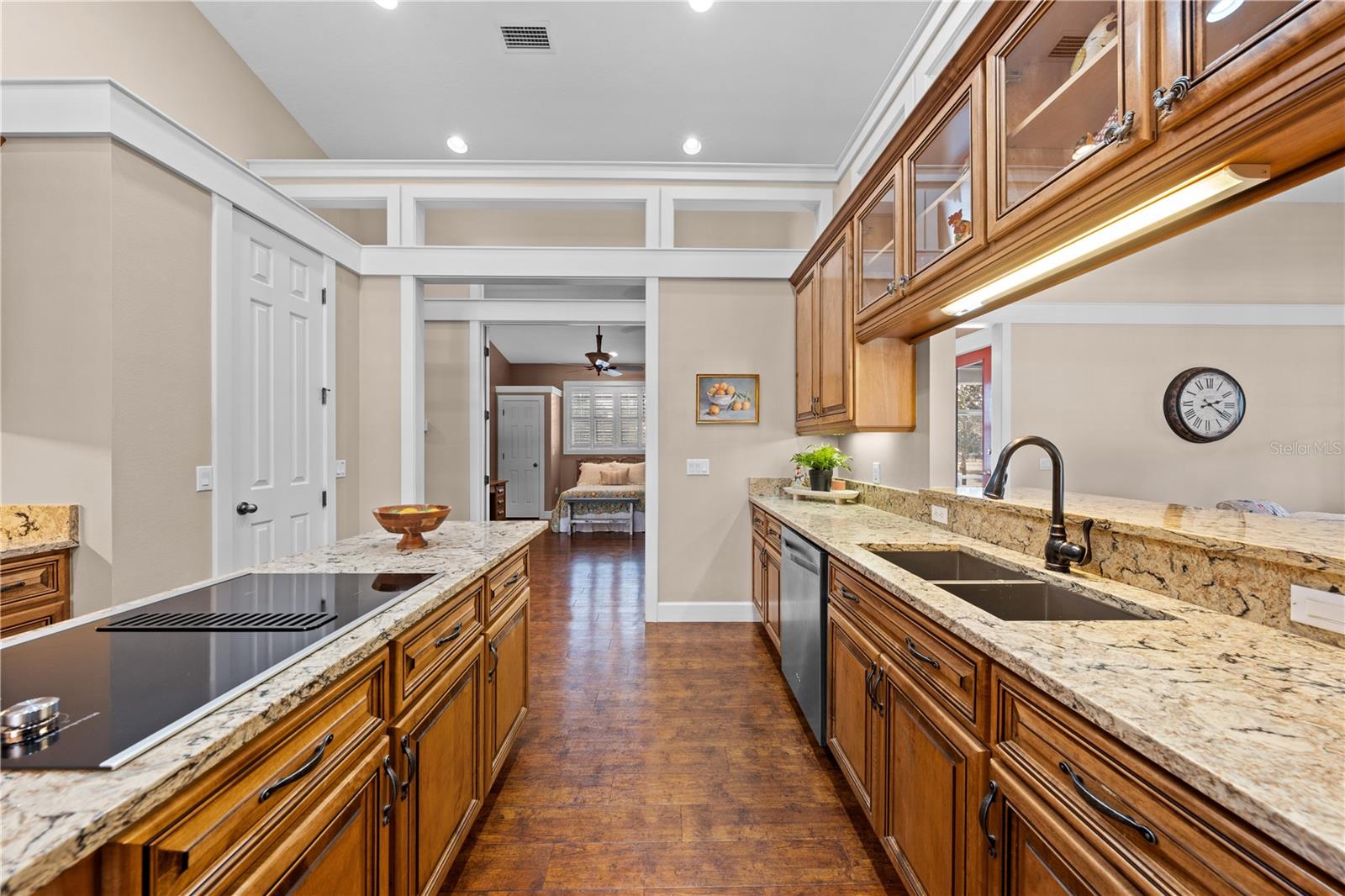 Image 22 of 73 For 4561 Henry J Avenue