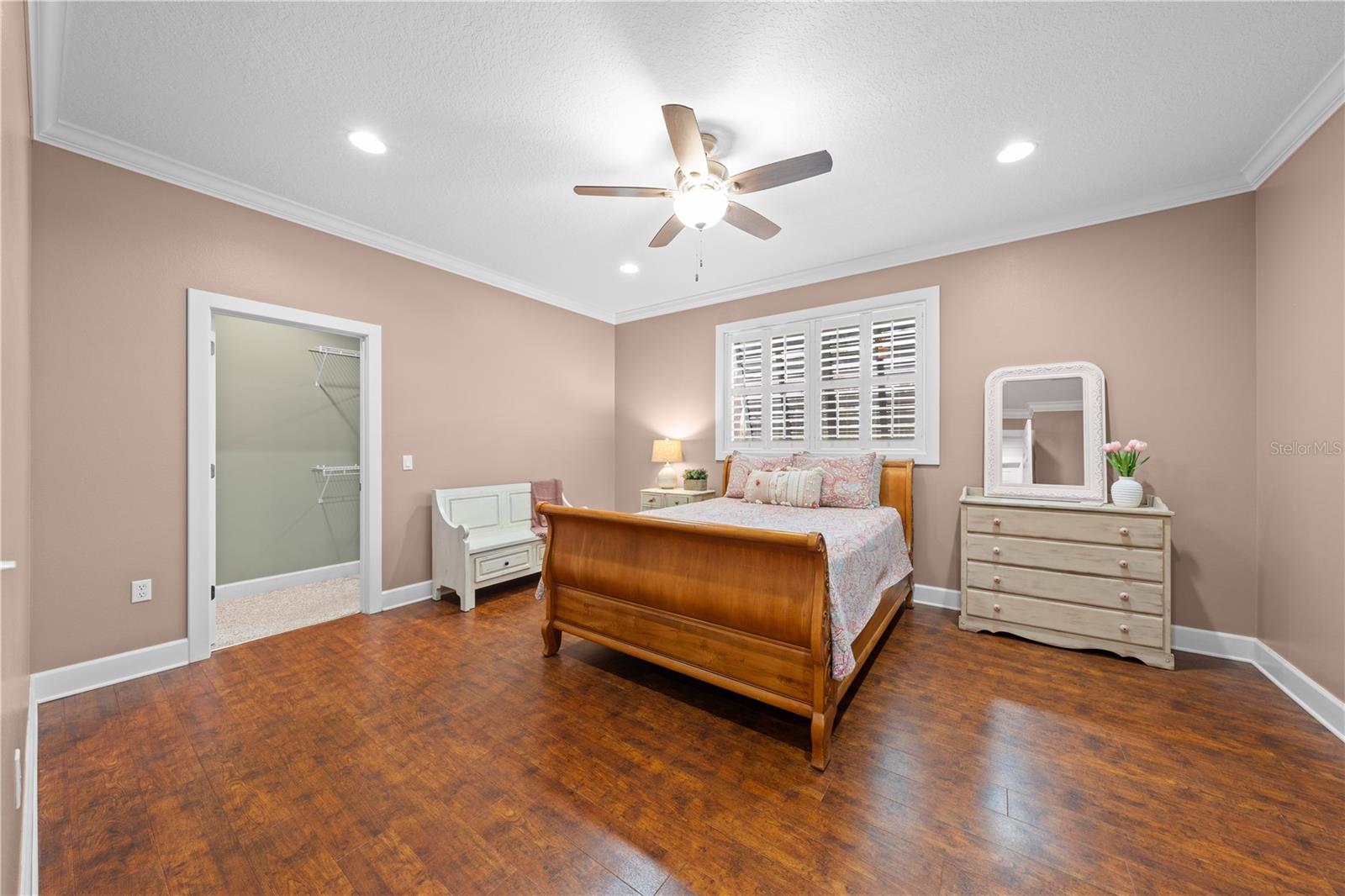 Image 38 of 73 For 4561 Henry J Avenue