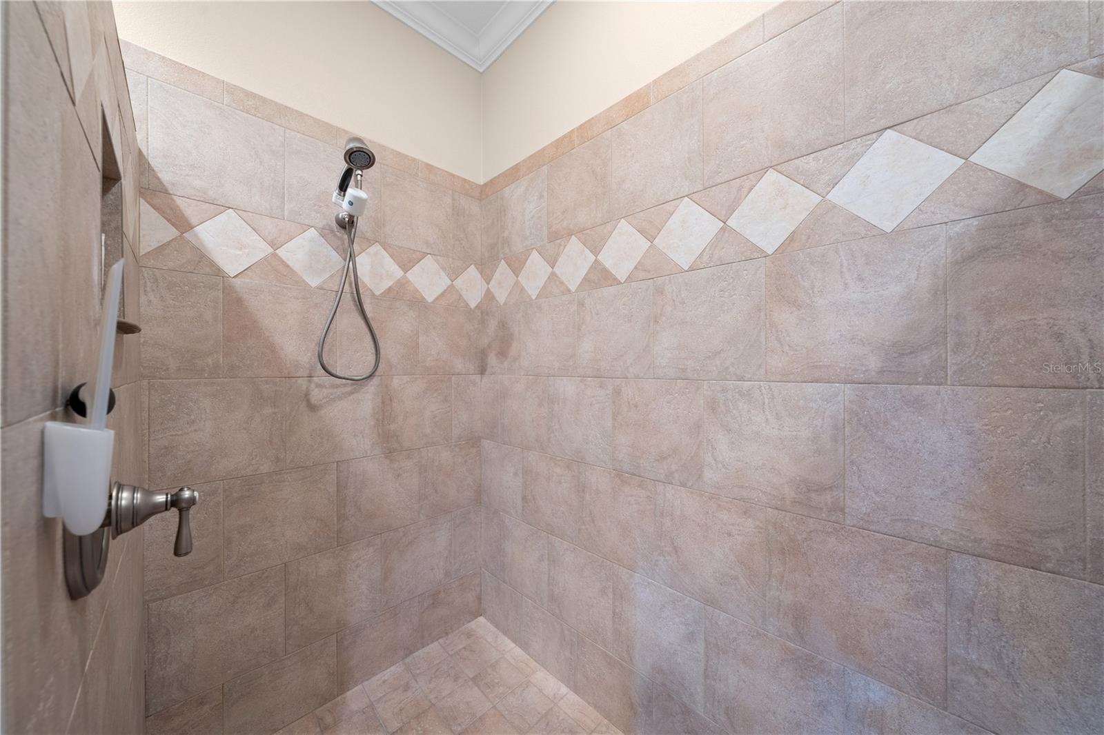 Image 42 of 73 For 4561 Henry J Avenue