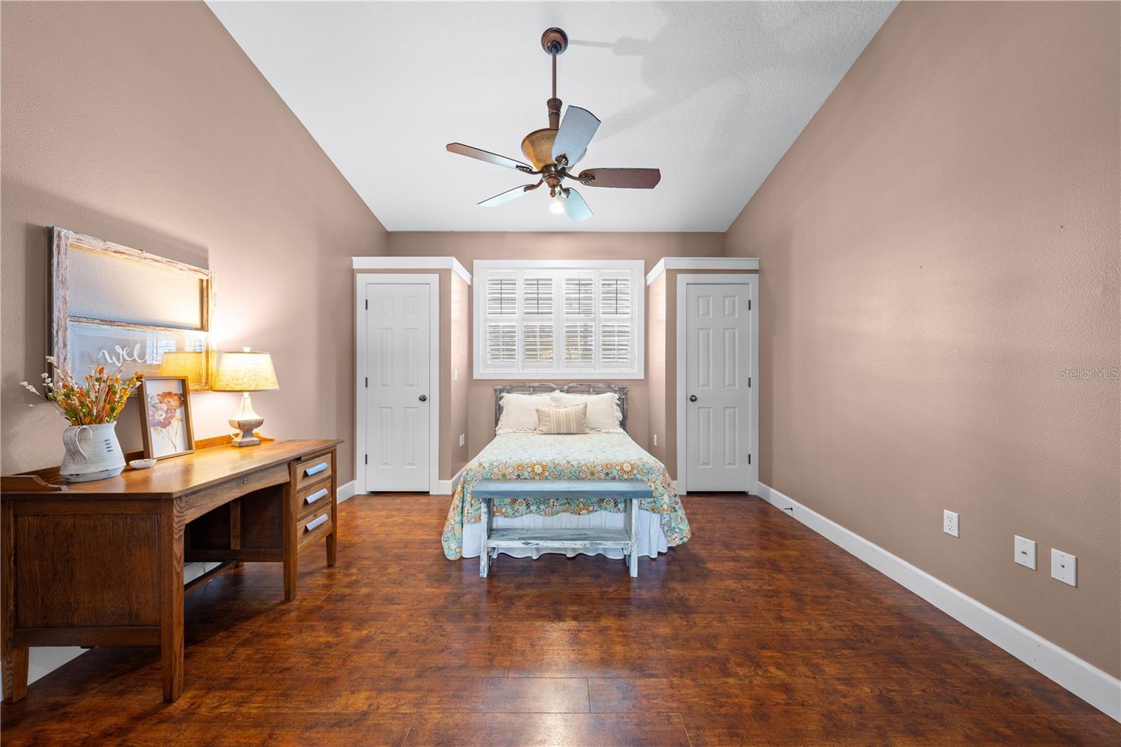 Image 43 of 73 For 4561 Henry J Avenue