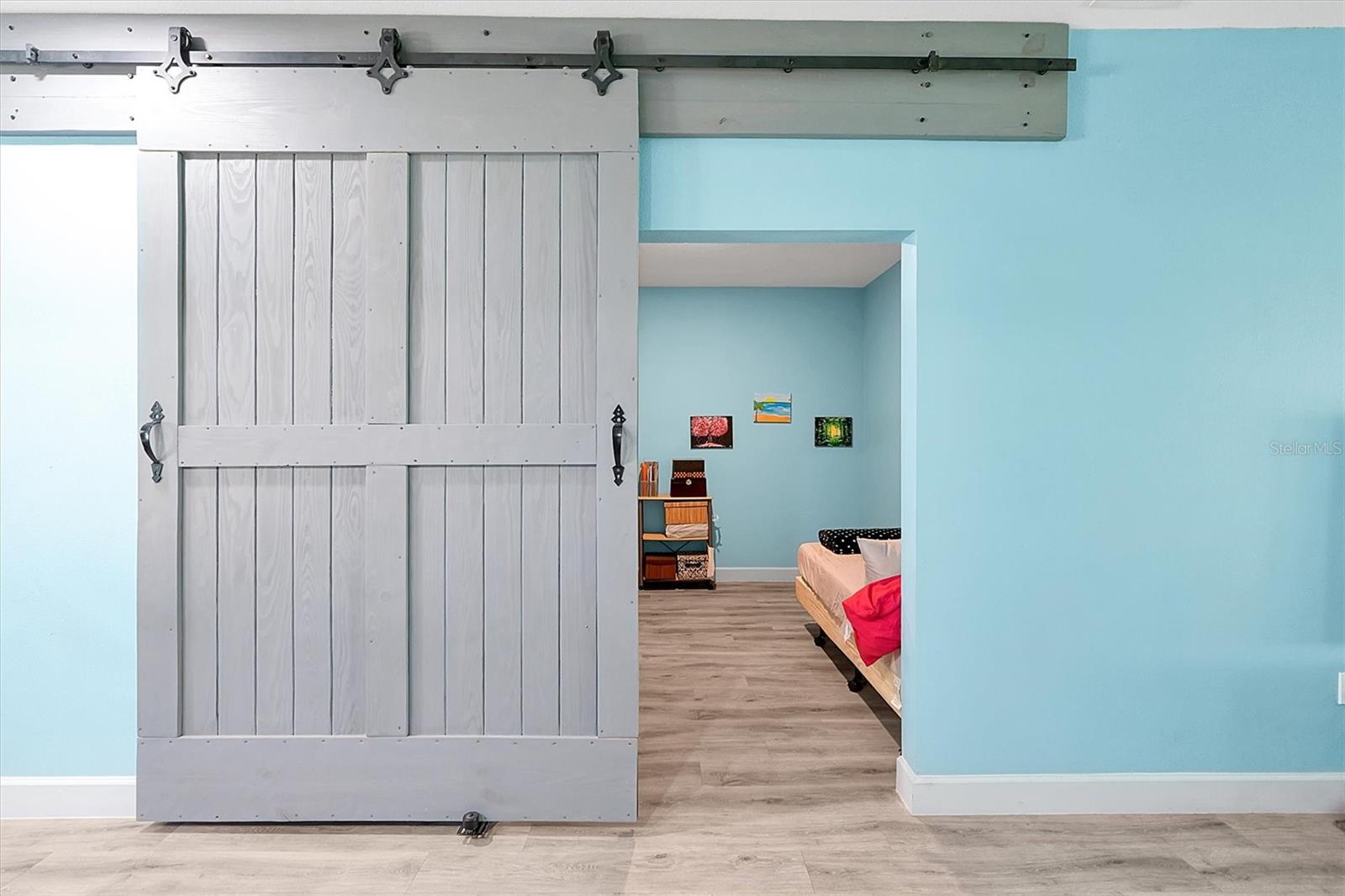 Image 15 of 59 For 168 Club Villas Lane