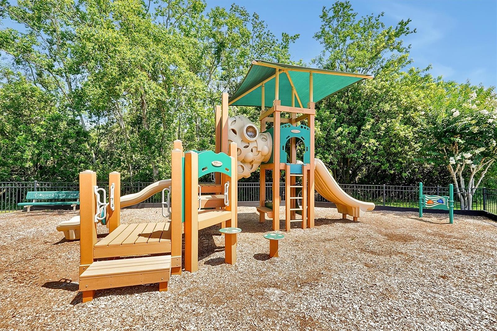 Image 48 of 59 For 168 Club Villas Lane