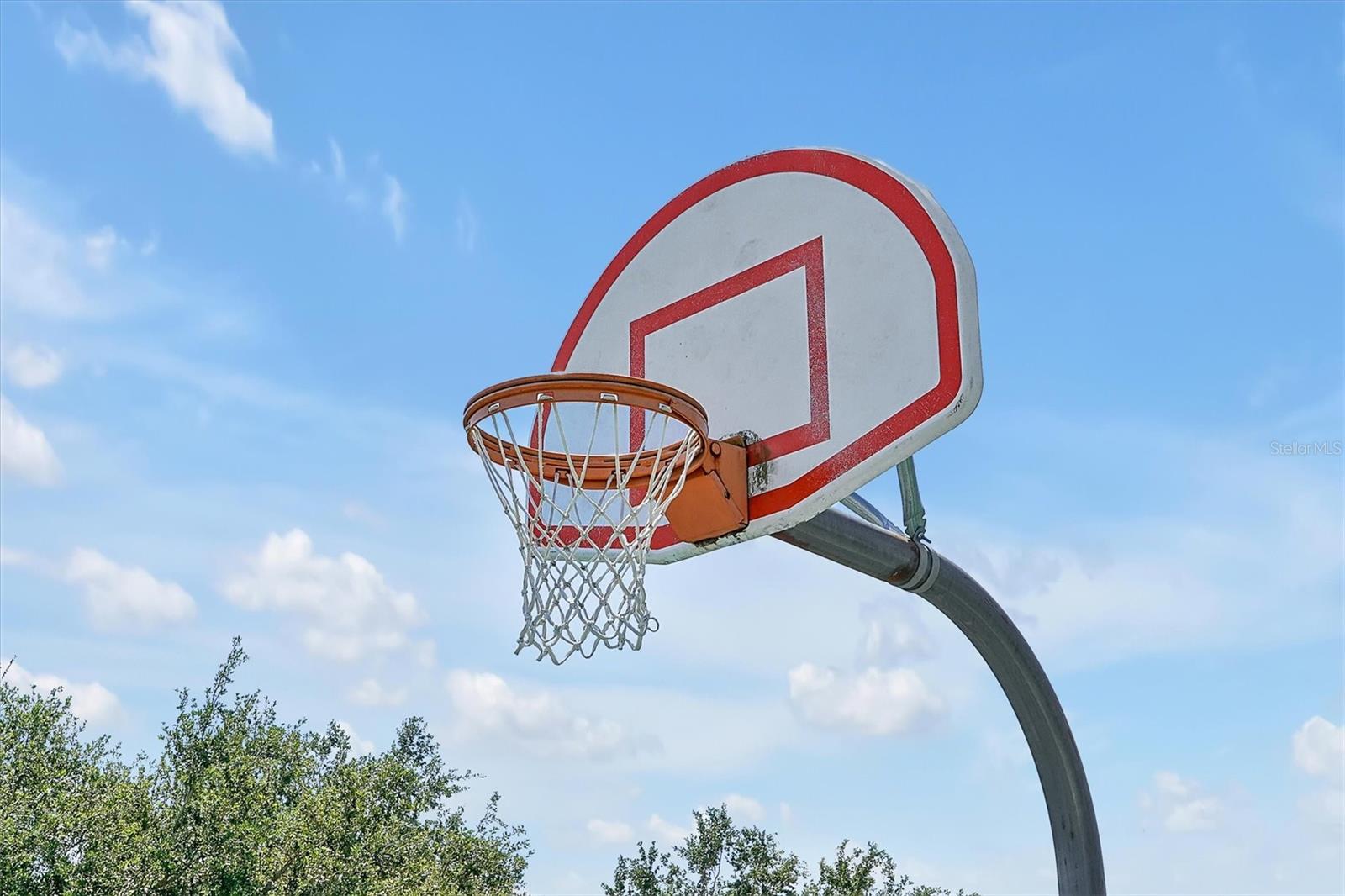 Image 51 of 59 For 168 Club Villas Lane