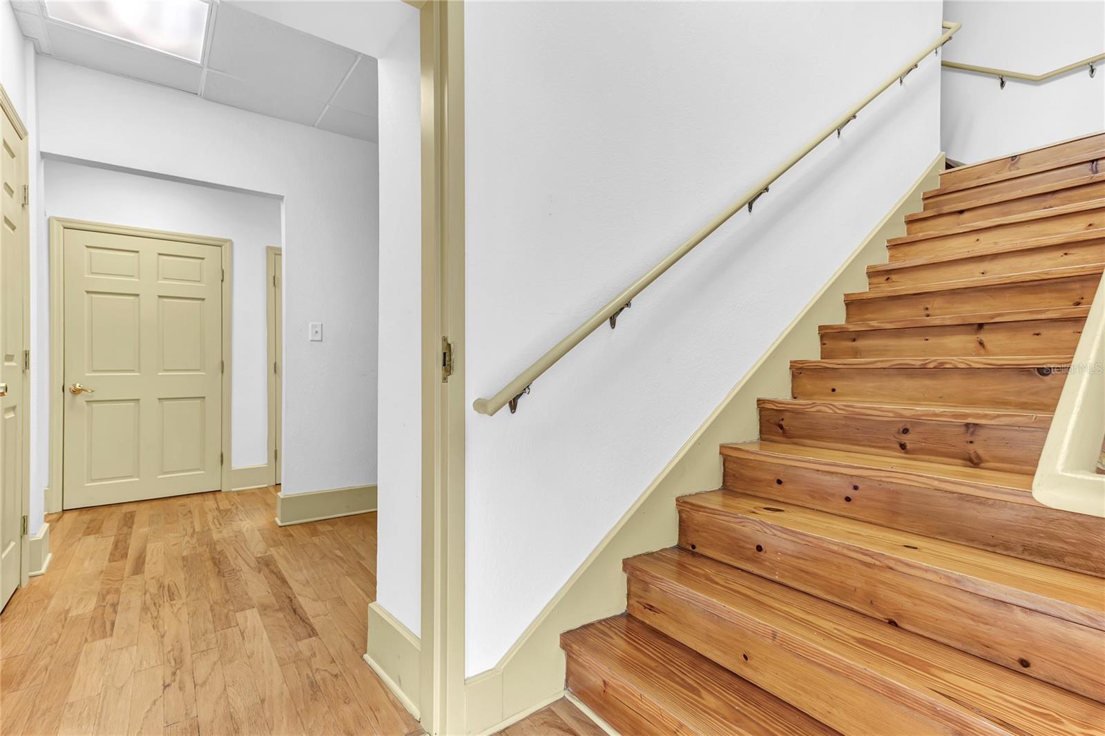 Image 17 of 21 For 1007 Emmett Street