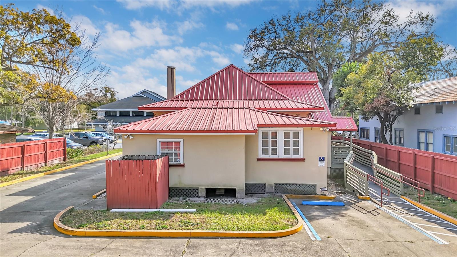 Image 5 of 21 For 1007 Emmett Street