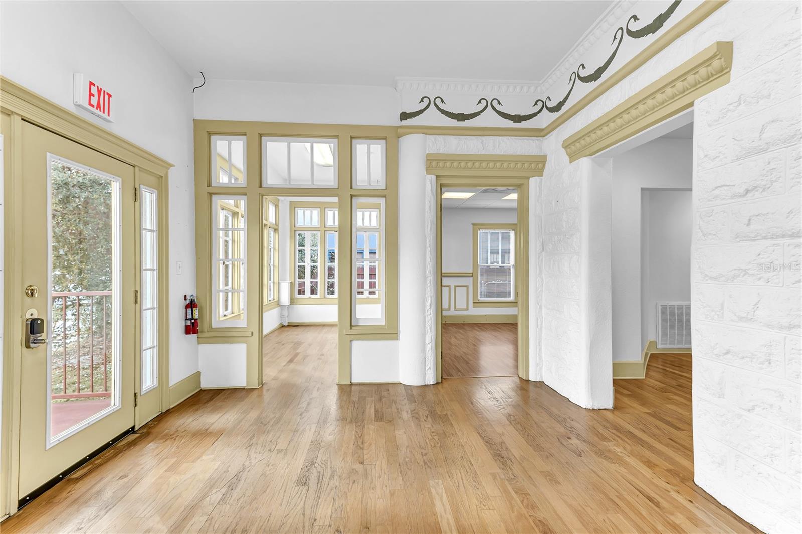 Image 9 of 21 For 1007 Emmett Street