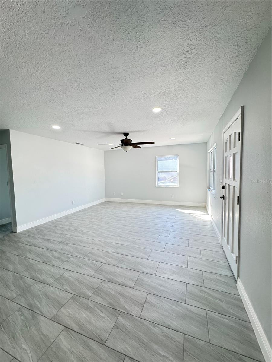 Image 2 of 11 For 607 Alabama Avenue