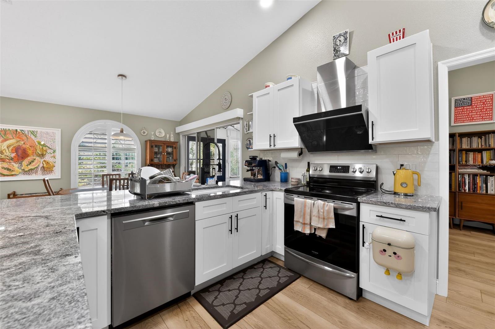 Image 12 of 30 For 4667 Hamlets Grove Drive