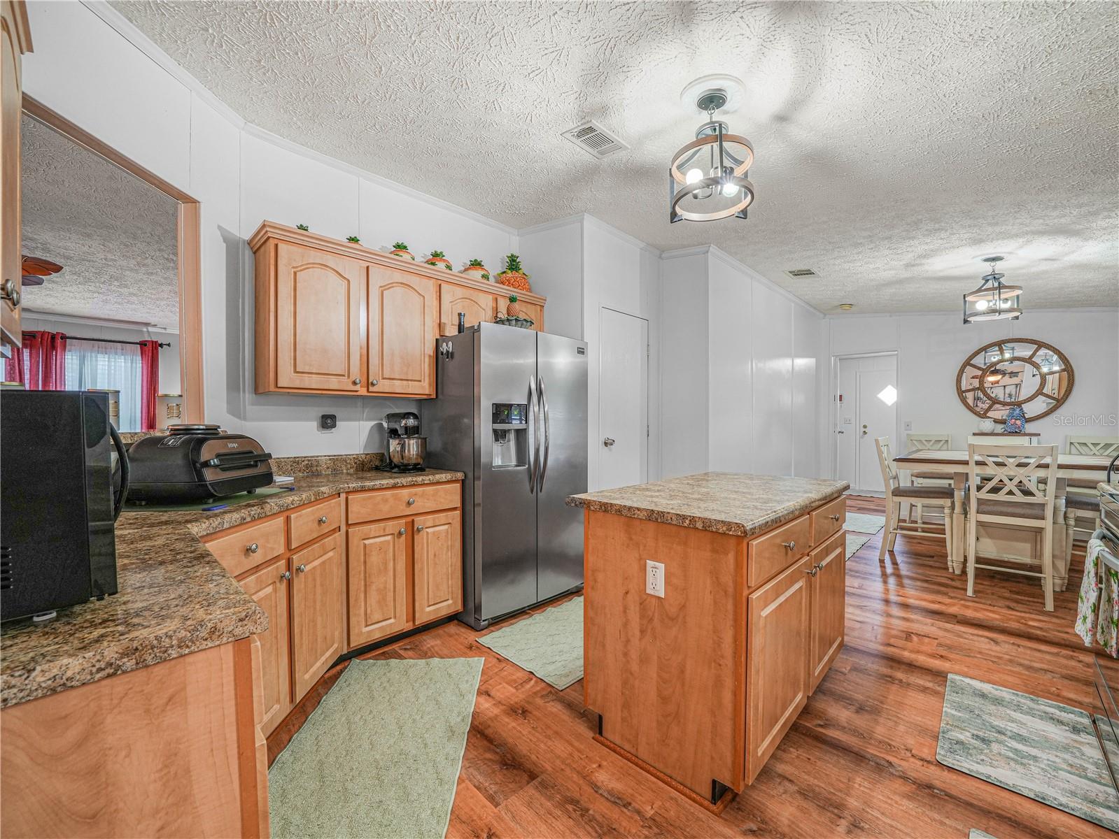 Image 11 of 28 For 2200 24th Boulevard