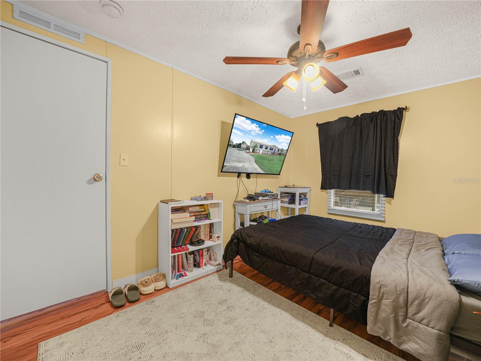 Image 15 of 28 For 2200 24th Boulevard