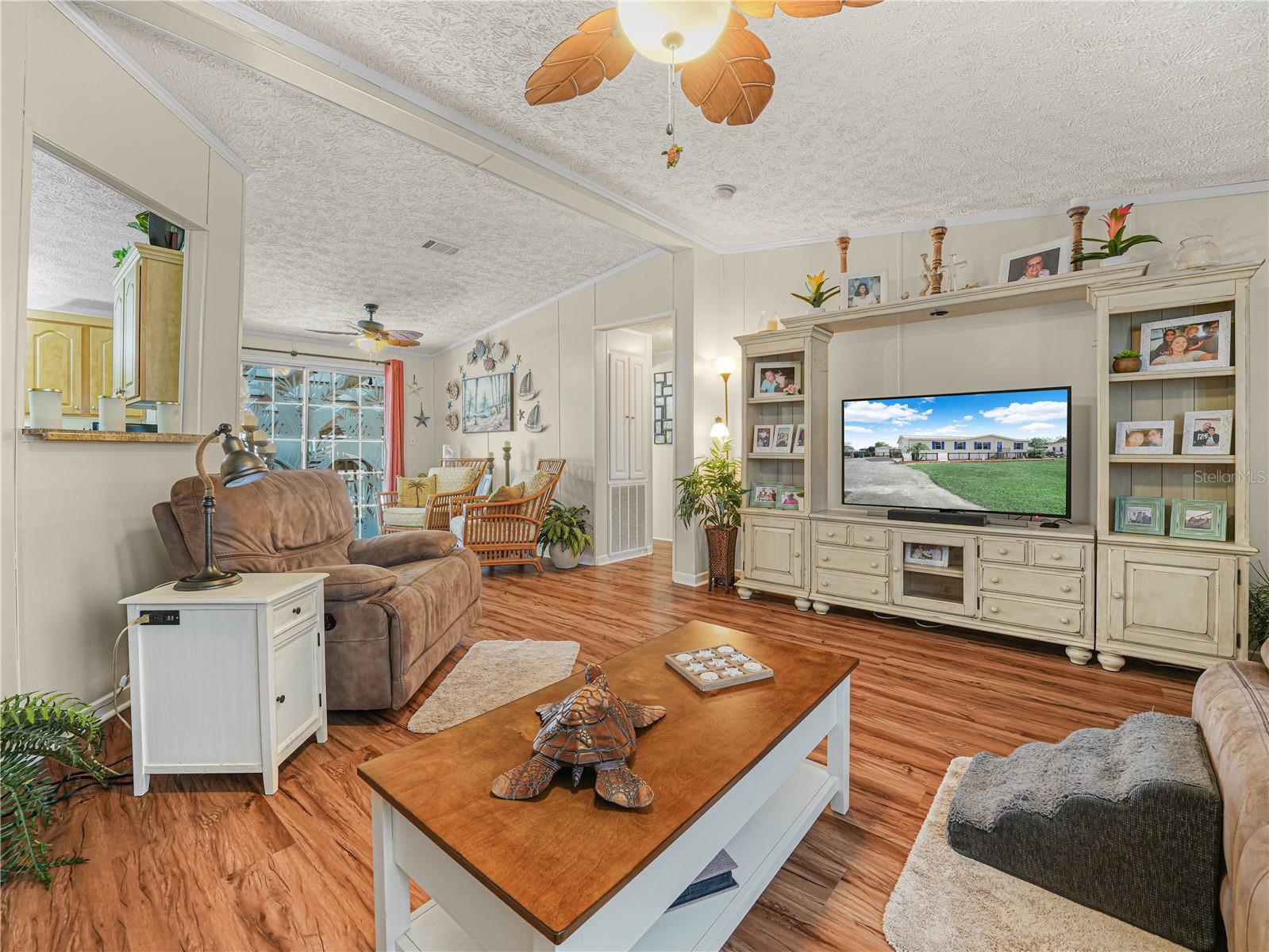 Image 4 of 28 For 2200 24th Boulevard