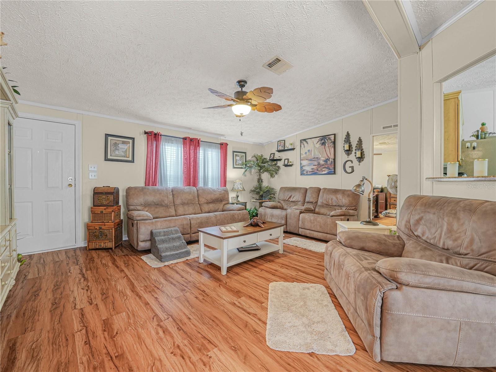 Image 5 of 28 For 2200 24th Boulevard